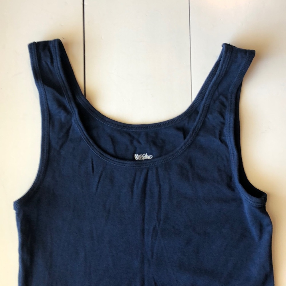 4 Tank Tops - Picture 3 of 5